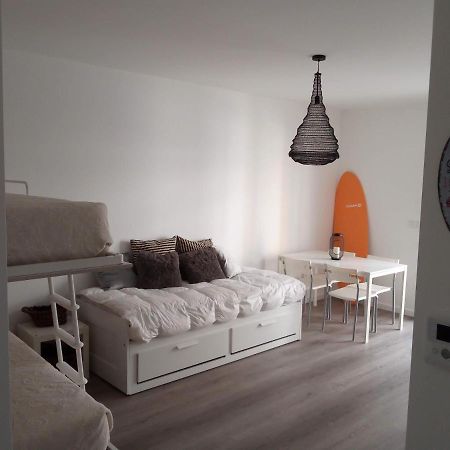 Апартаменты Cabedelo Figueira Surf House Фигейра-да-Фош Экстерьер фото